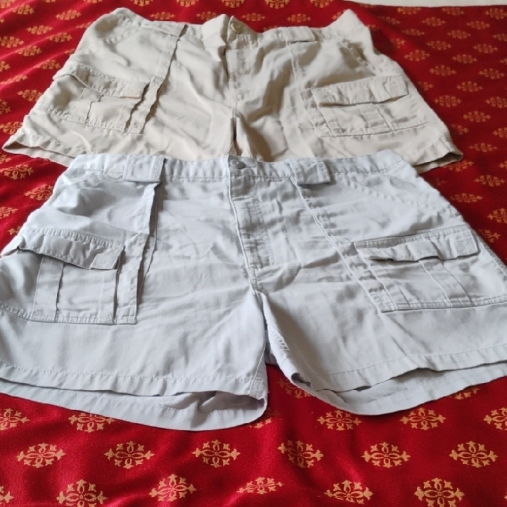 BOGO! Men's Beige and Light Gray Cargo Shorts